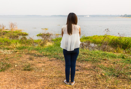 The Reflection She Didn’t Recognize: A Woman’s Journey Through Fibromyalgia