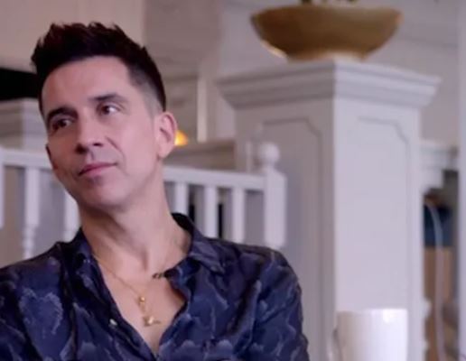 Laughter in the Limelight: Celebrity Russell Kane Journey with Ehlers-Danlos and His Fight Beyond the Stage