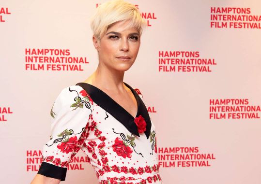 Empowering Journey Revealed: How Celebrity Selma Blair Triumphs Over Multiple Sclerosis (MS)