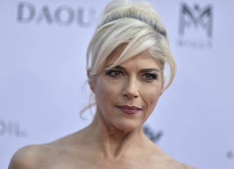 Inside the Extraordinary Story: Celebrity Selma Blair’s Brave Journey with Hypermobility Syndrome