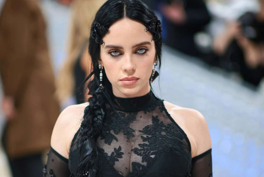 Stretching Limits: Celebrity Billie Eilish Journey with Hypermobility Syndrome and the Pain Behind the Performance
